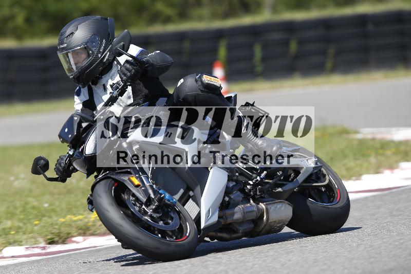 /Archiv-2025/48 25.08.2025 Cornu Master School ADR/blau-bleu/100